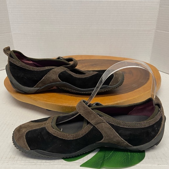 Merrell Circuit Color Block Leather Outdoor Athletic Ballet Flats - Picture 2 of 9